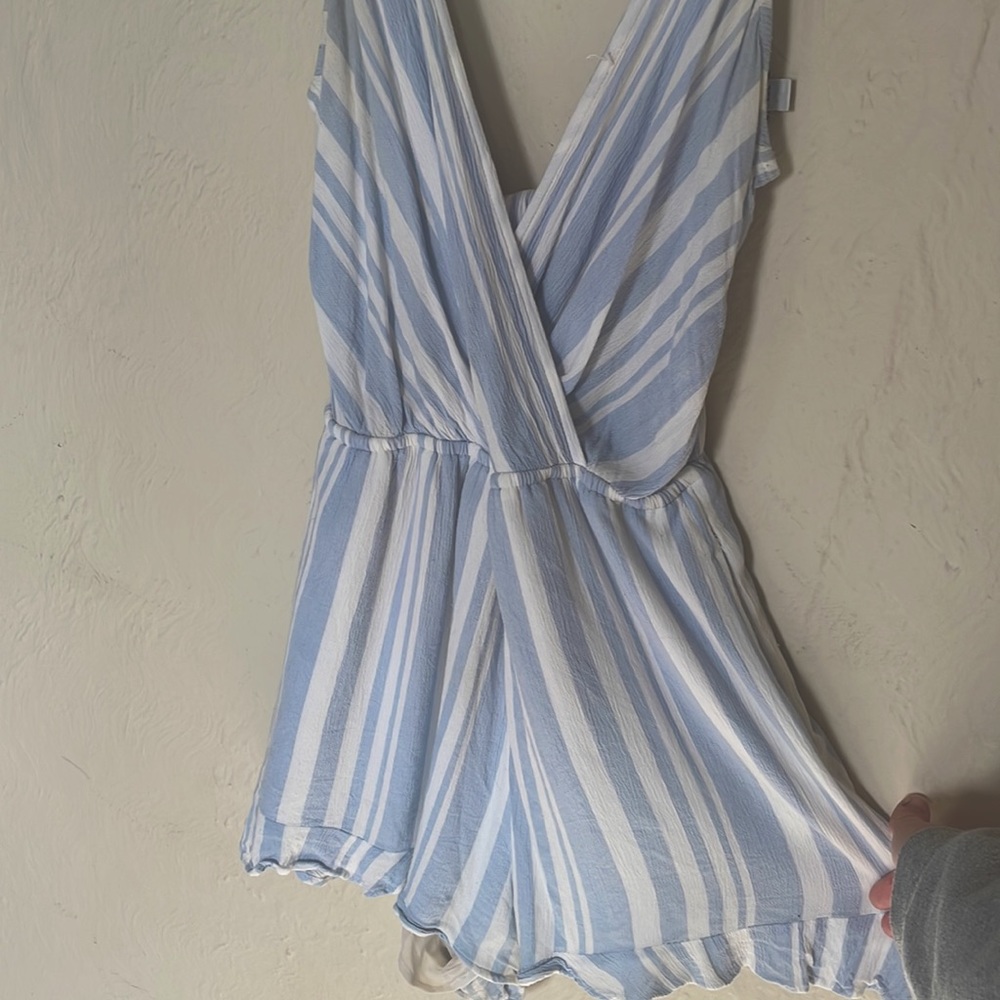 american eagle light blue striped romper